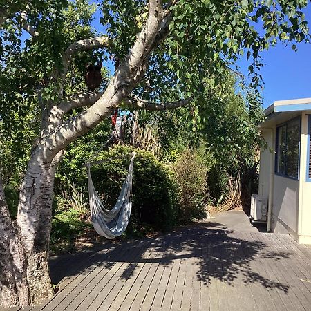 Stay In School By The Sea Dunedin Ngoại thất bức ảnh